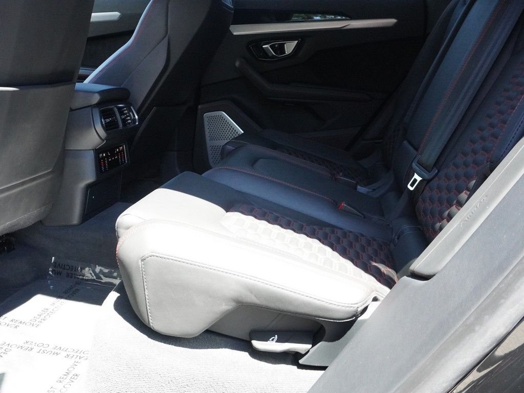 Used 2020 Black Lamborghini Base image 36