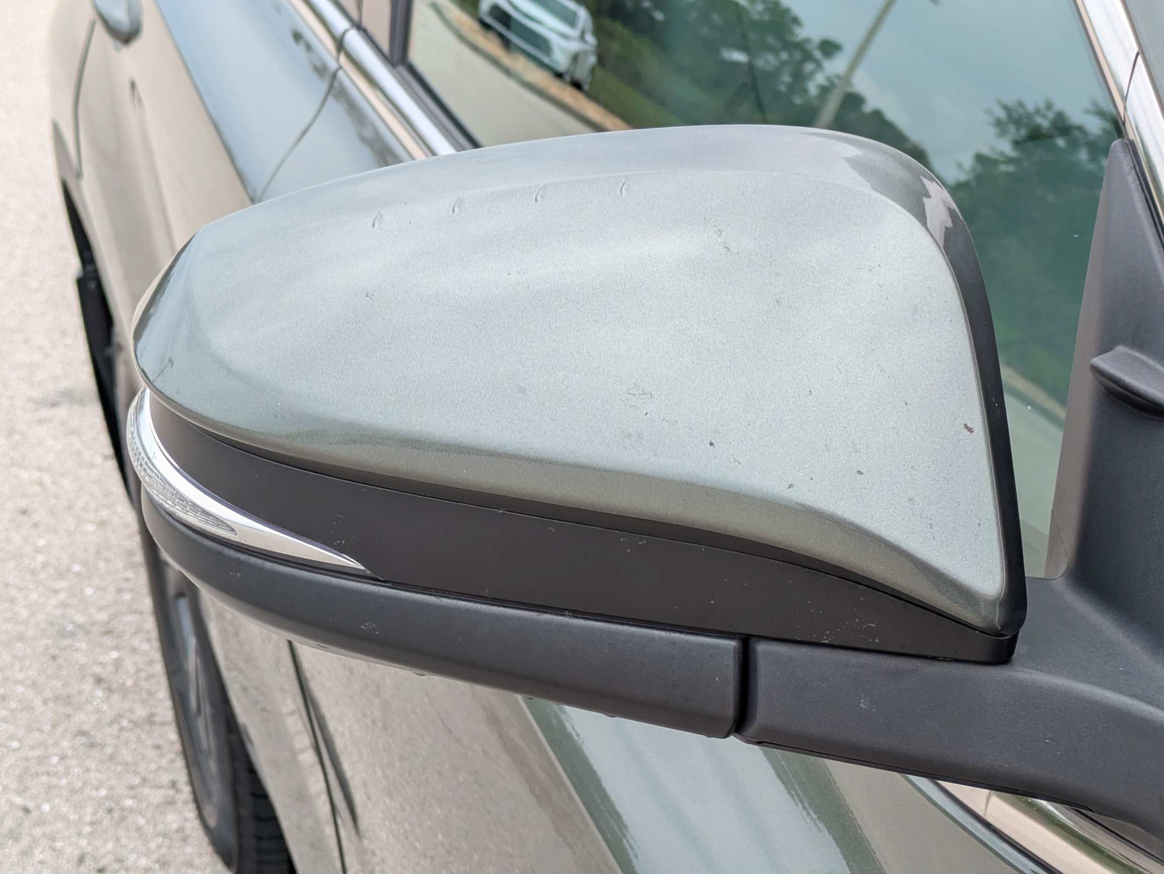 Used 2019 Alumina Jade Metallic Toyota LE image 12