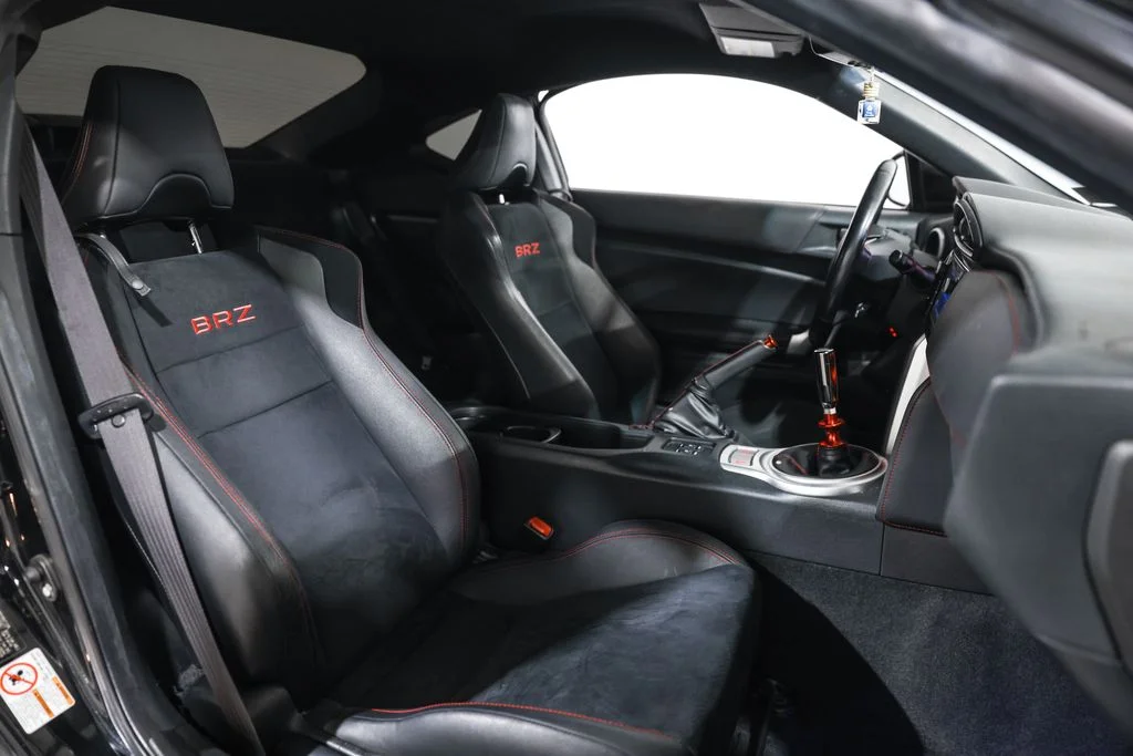 Used 2018 Black Subaru Limited image 21