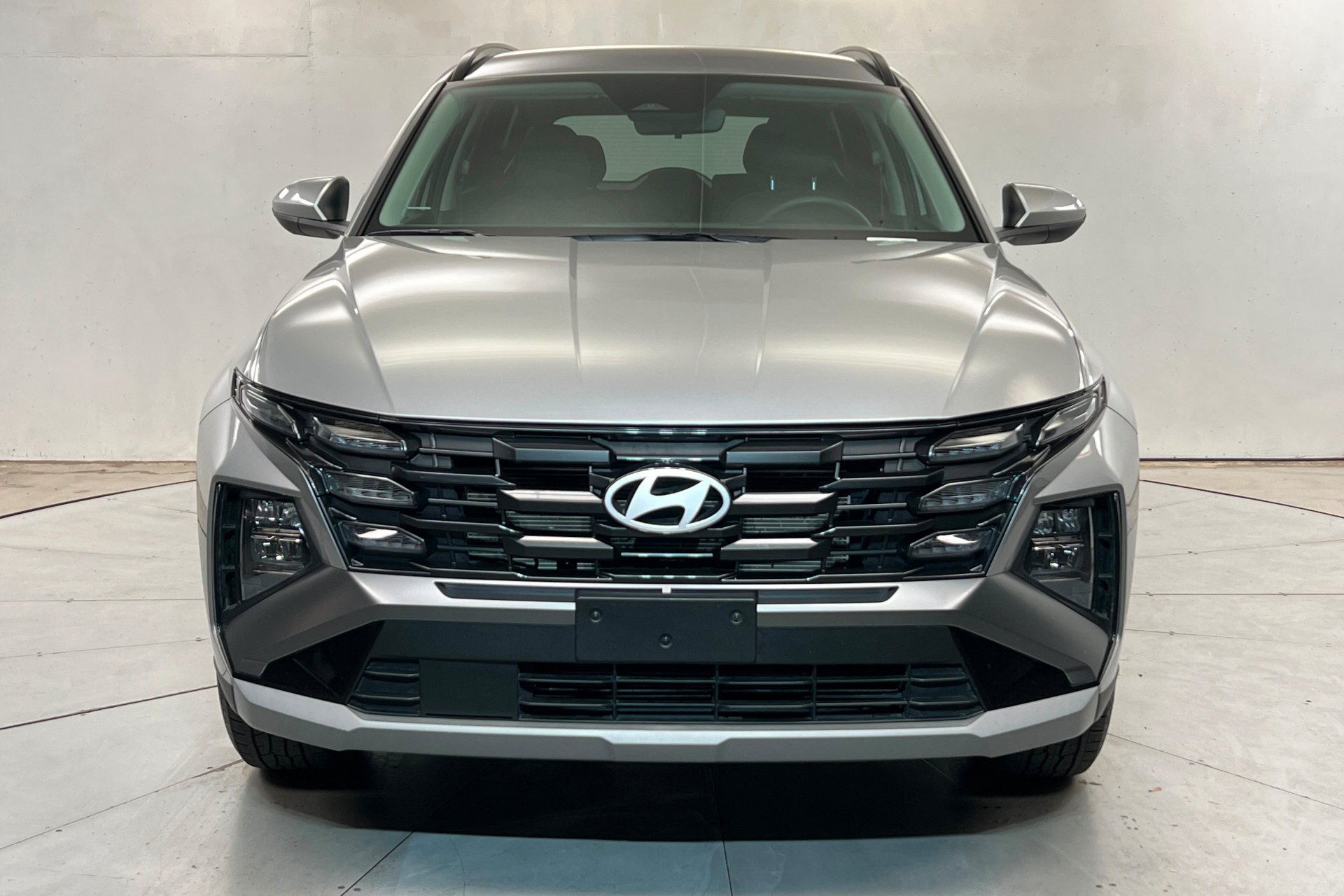 Used 2025 Shimmering Silver Hyundai SEL image 9