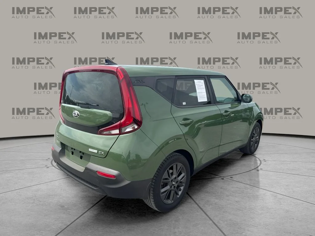 Used 2020 Green Kia EX image 5