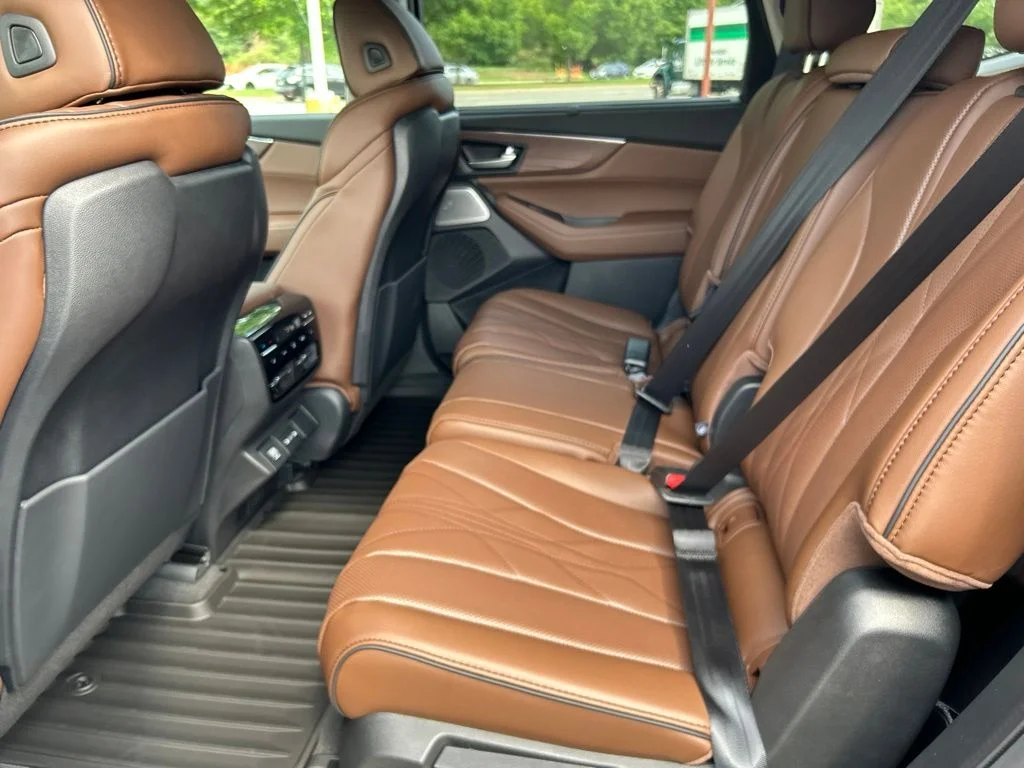 New 2026 Liquid Carbon Metallic Acura Advance Package image 13