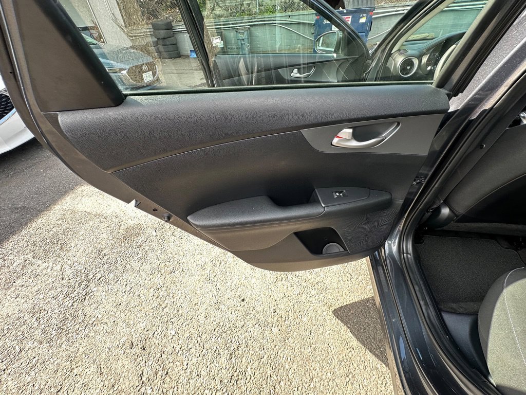 Used 2020 Gray Kia LXS image 18