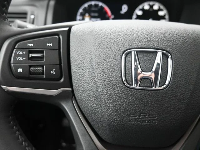 New 2026 Platinum White Pearl Honda RTL image 30