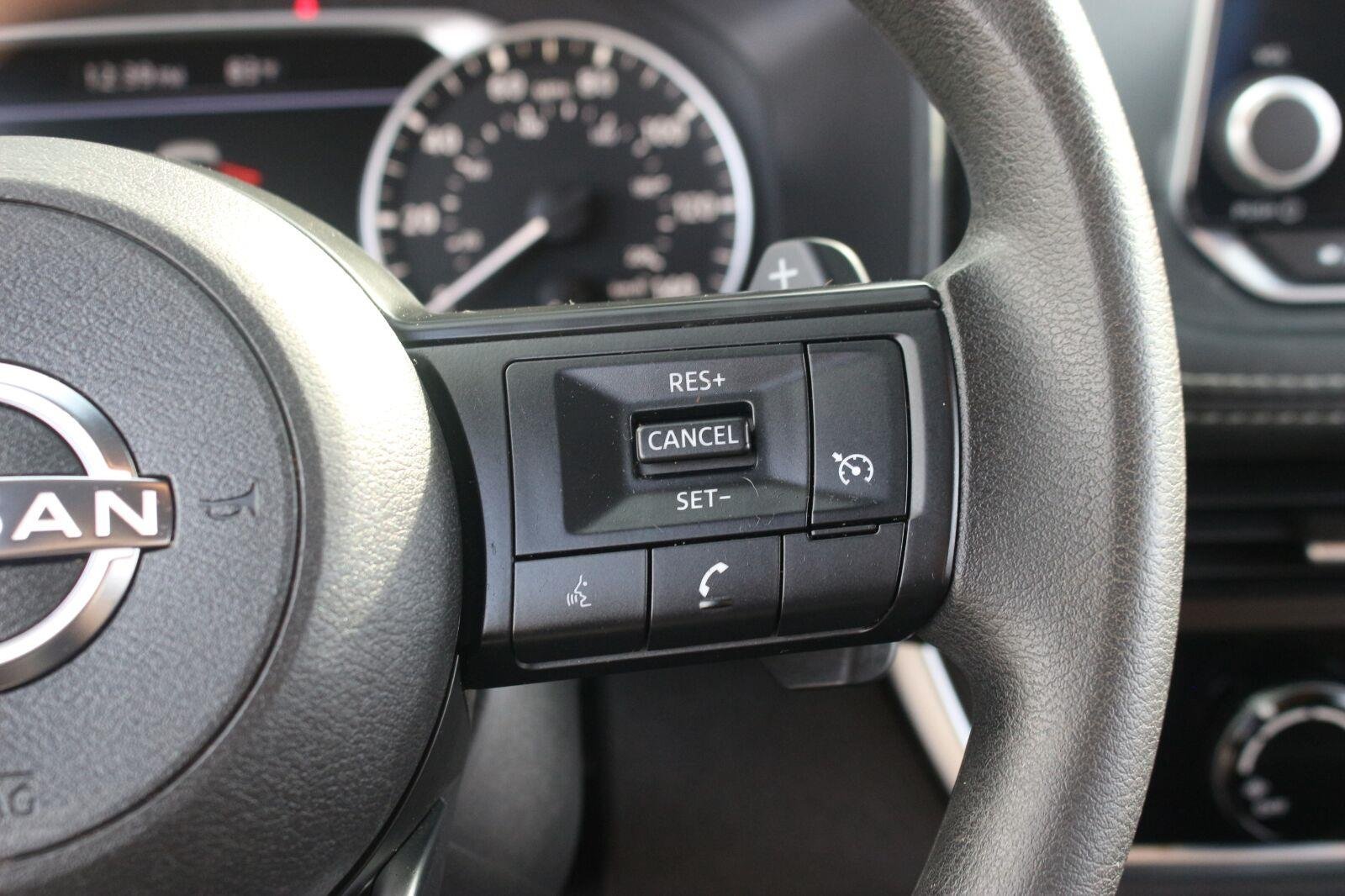 Used 2023 Blue Nissan S image 19