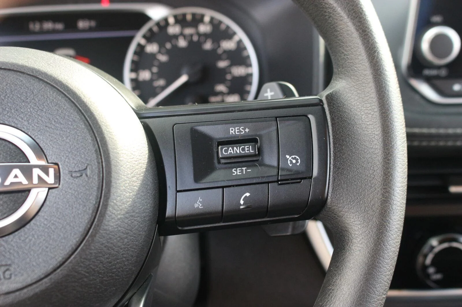 Used 2023 Blue Nissan S image 19