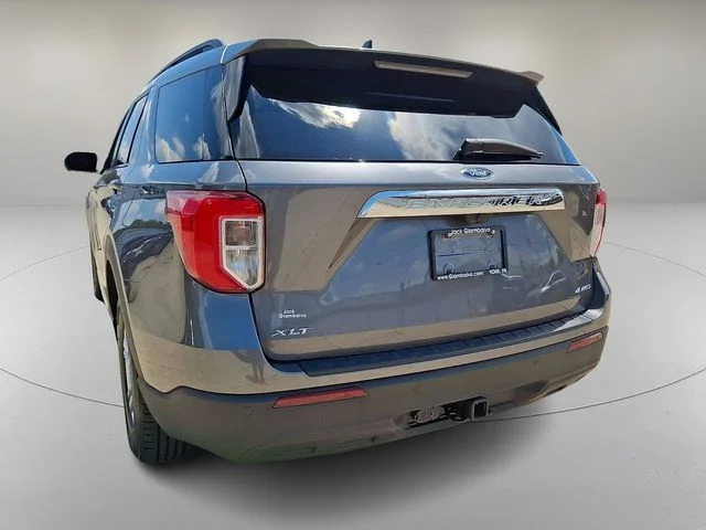 Used 2022 Gray Ford XLT image 8