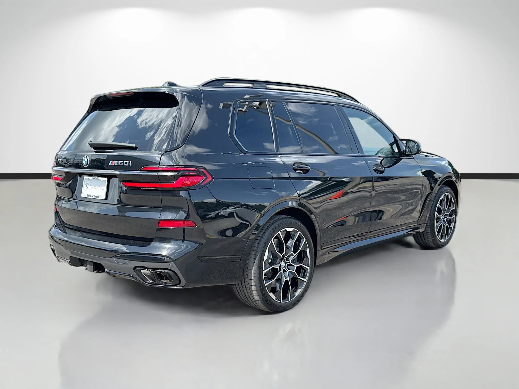 New 2027 Black Sapphire Metallic BMW M60i image 3