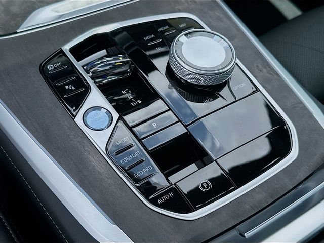 Used 2026 Gray BMW sDrive40i image 14