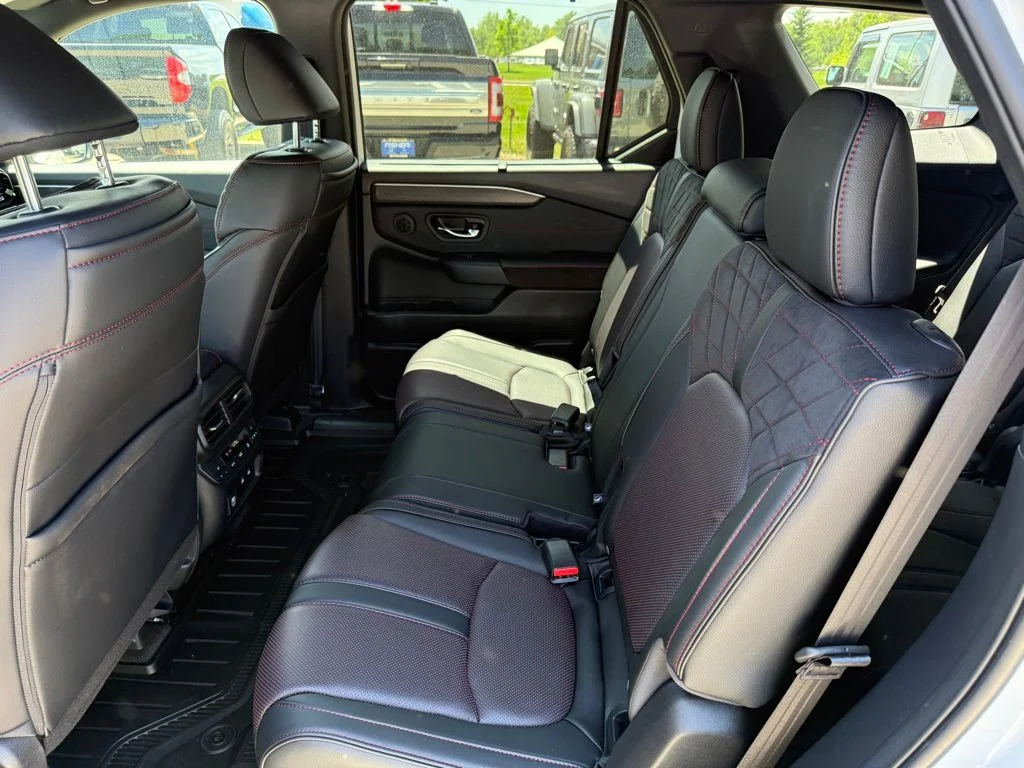 Certified Used 2026 Solar Silver Metallic Honda Black Edition image 17