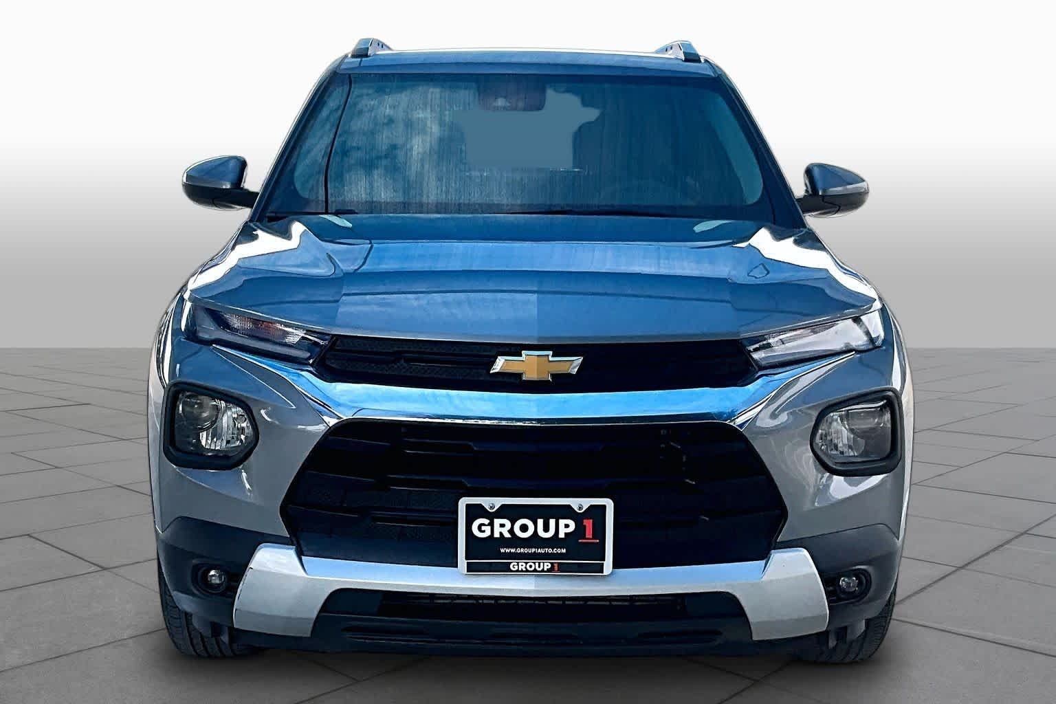 Used 2023 Sterling Gray Metallic Chevrolet LT image 4