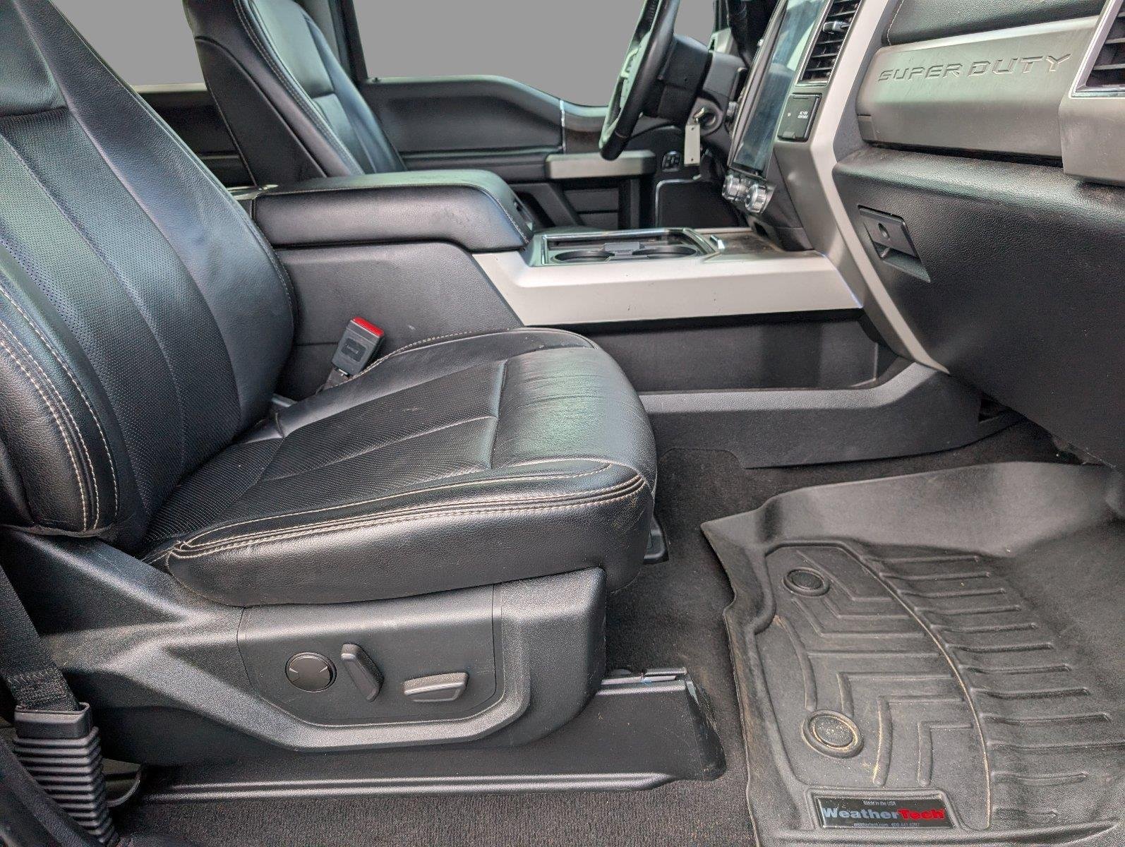 Used 2020 Agate Black Ford Lariat image 42