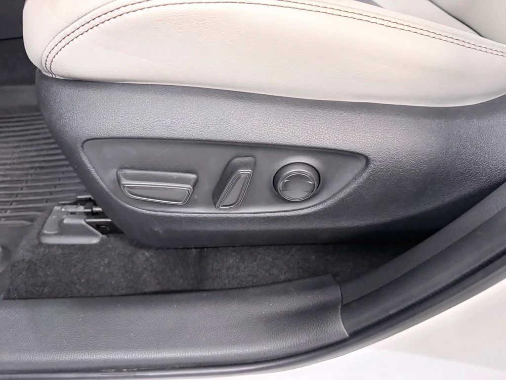Used 2023 Beige Toyota XLE Premium image 11