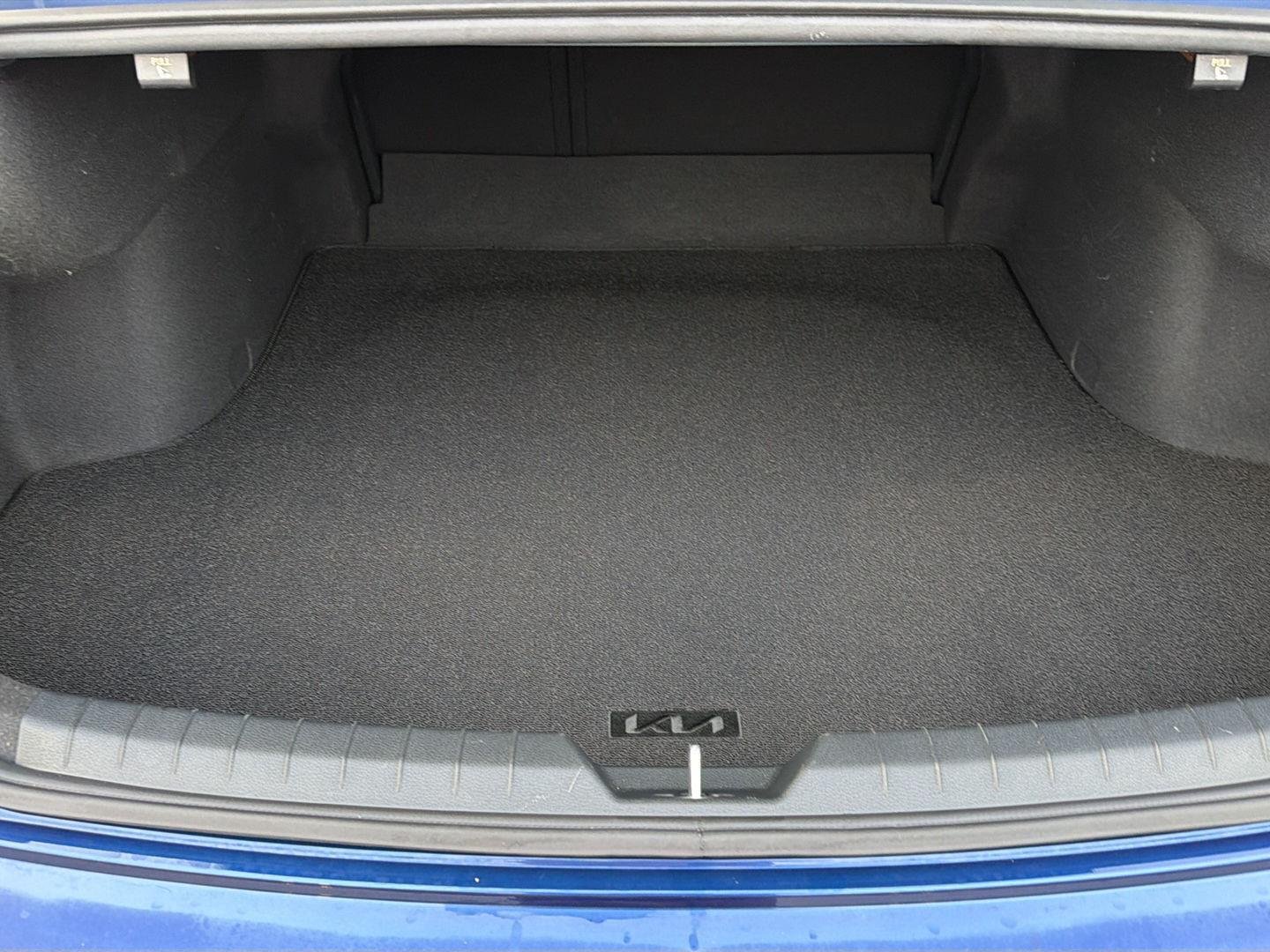 Used 2025 Yacht Blue Kia GT image 35