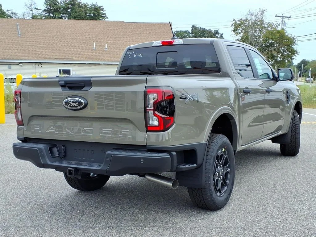 New 2026 Marsh Gray Ford XLT image 4