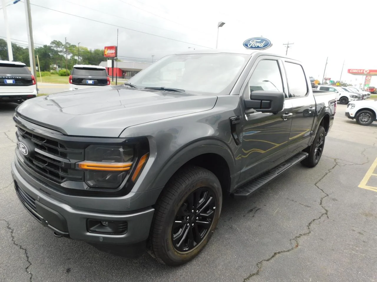 New 2026 Carbonized Gray Metallic Ford XLT image 4