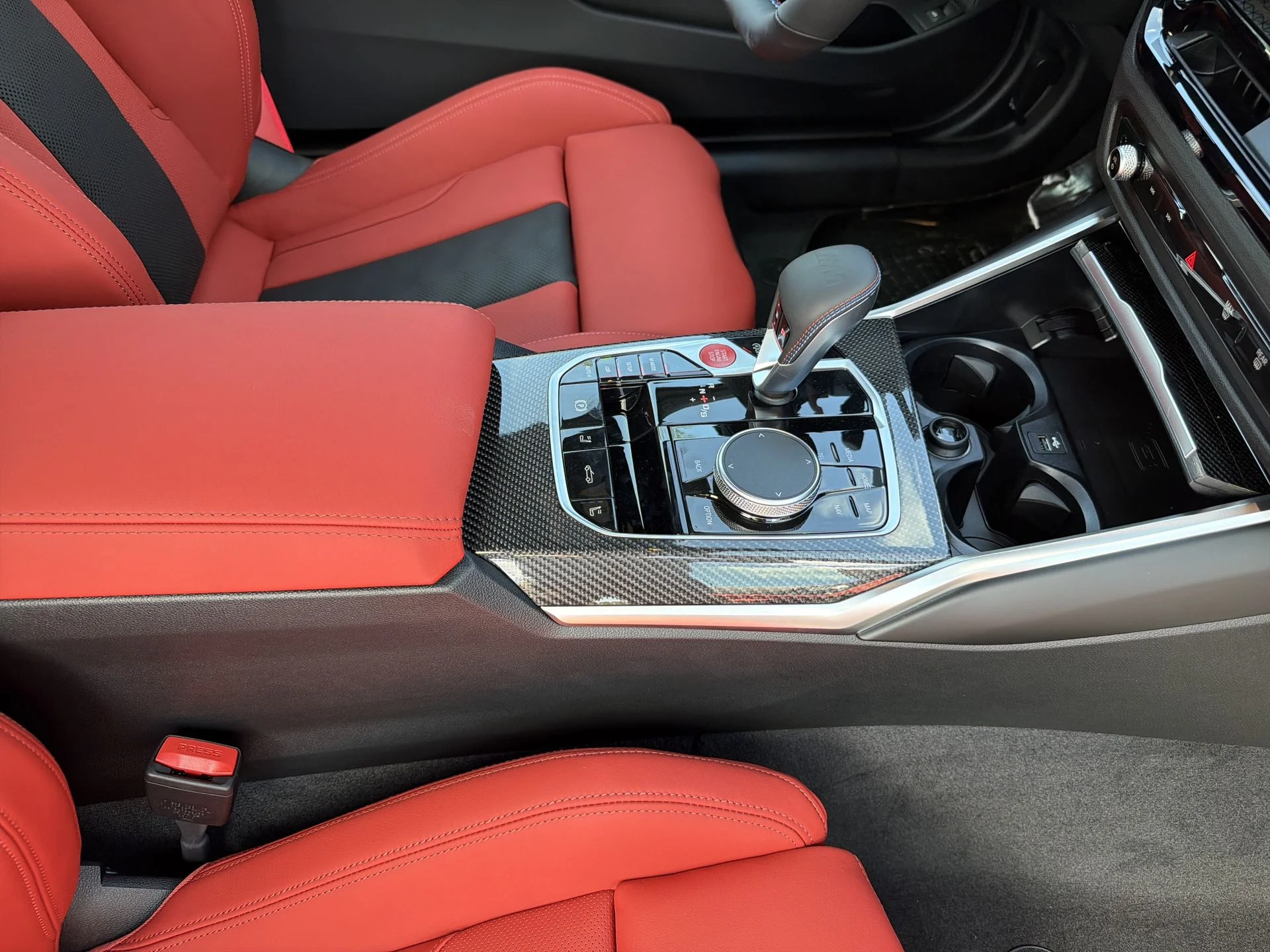 New 2027 Black Sapphire Metallic BMW Competition image 17