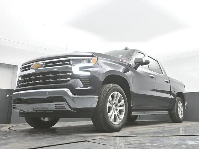 Used 2022 Gray Chevrolet LTZ image 29