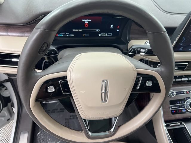 Used 2023 White Lincoln Reserve image 24