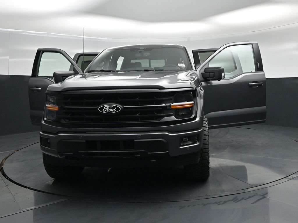 New 2026 Carbonized Gray Metallic Ford XLT image 25