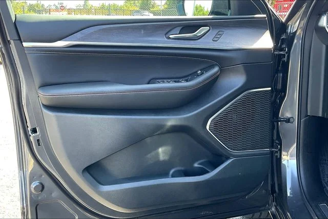 2025 Jeep Grand Cherokee L Overland - Photo 22