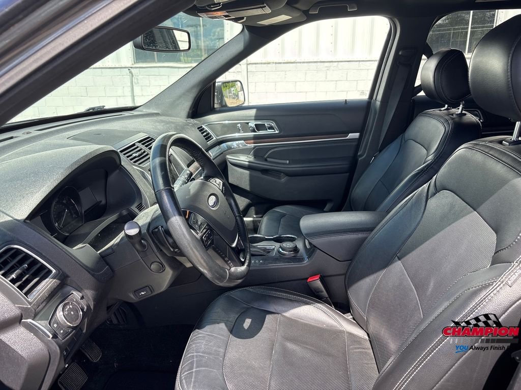 Used 2017 Gray Ford Limited image 12