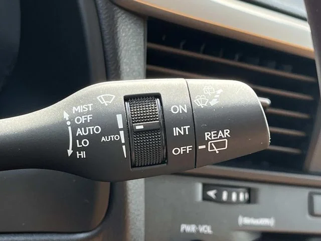 Used 2022 White Lexus 350 image 47