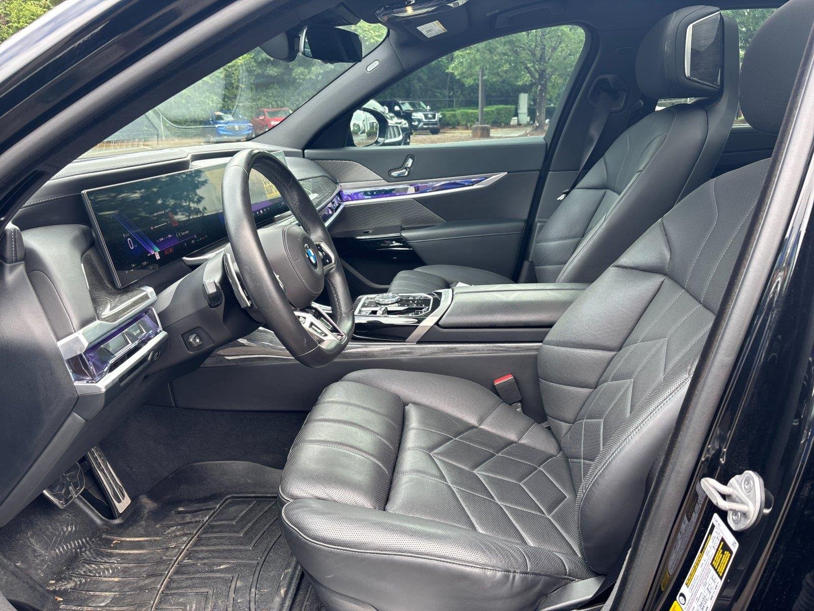 Used 2024 Black Sapphire Metallic BMW 740i image 14