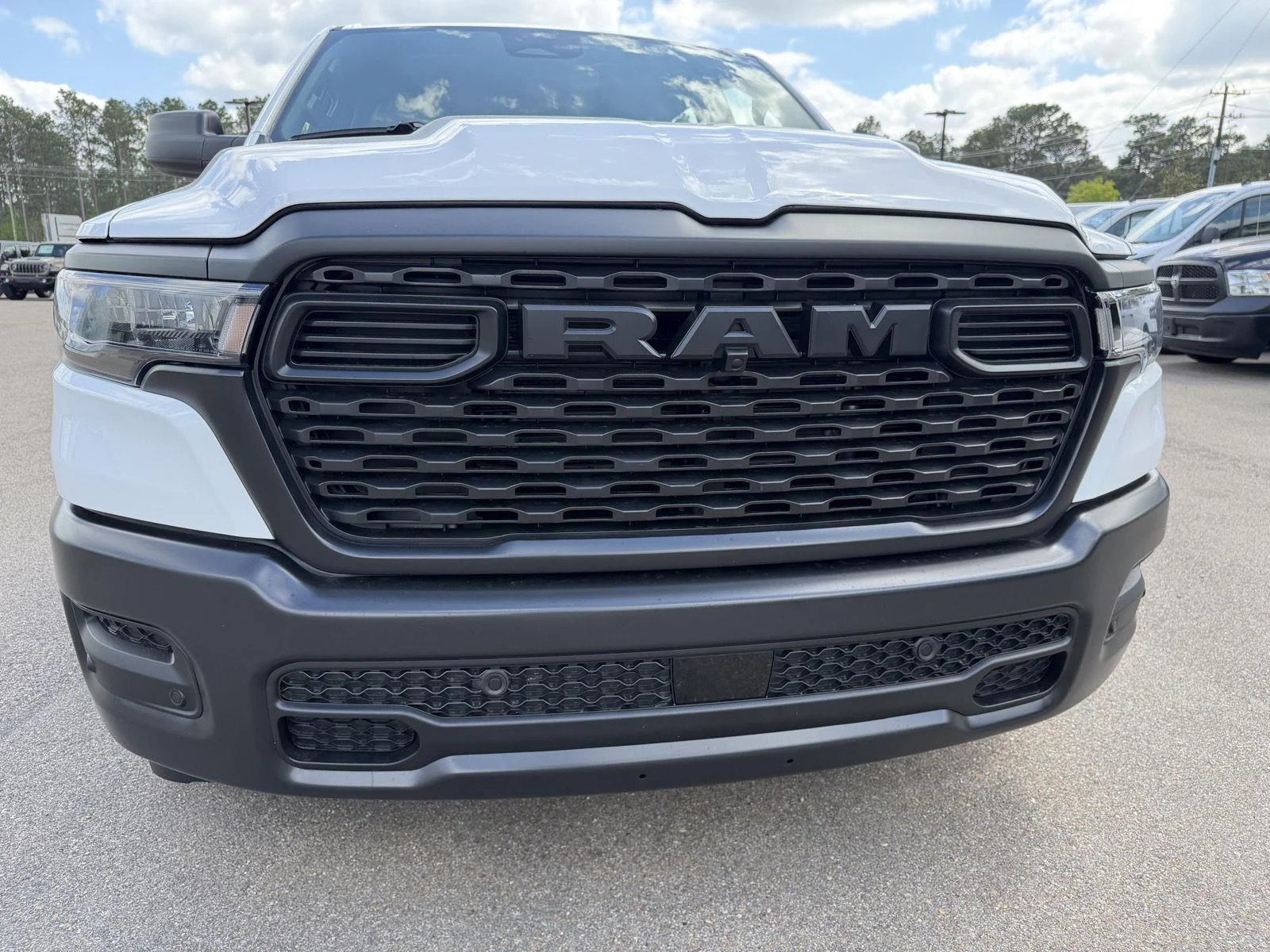 New 2026 Bright White Clear-Coat Exterior Paint RAM Tradesman image 24