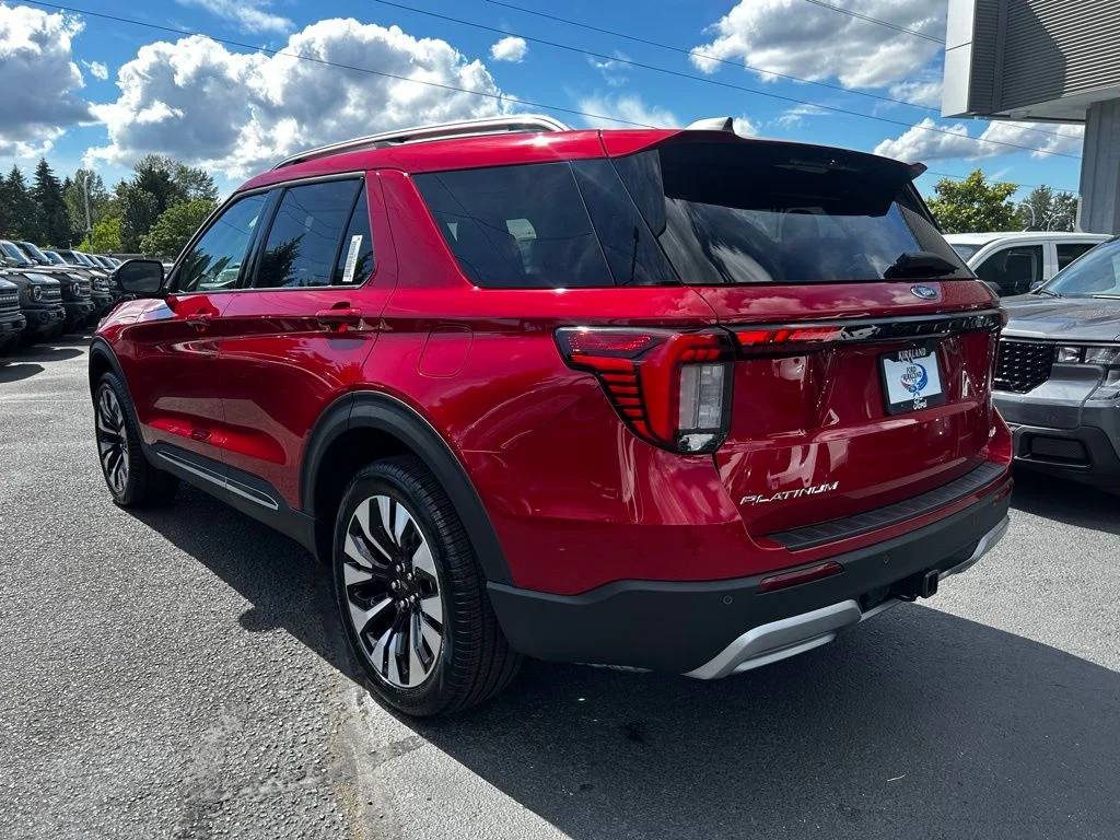 New 2026 Rapid Red Metallic Tinted Clearcoat Ford Platinum™ image 3