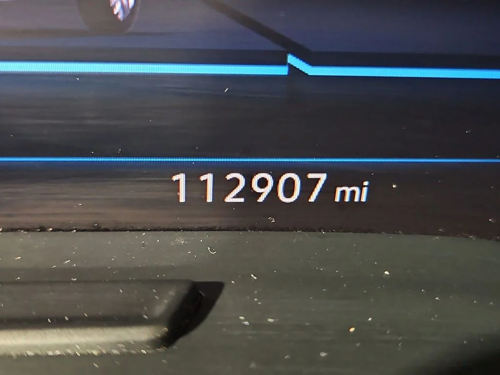 Used 2019 White Volkswagen SEL image 17