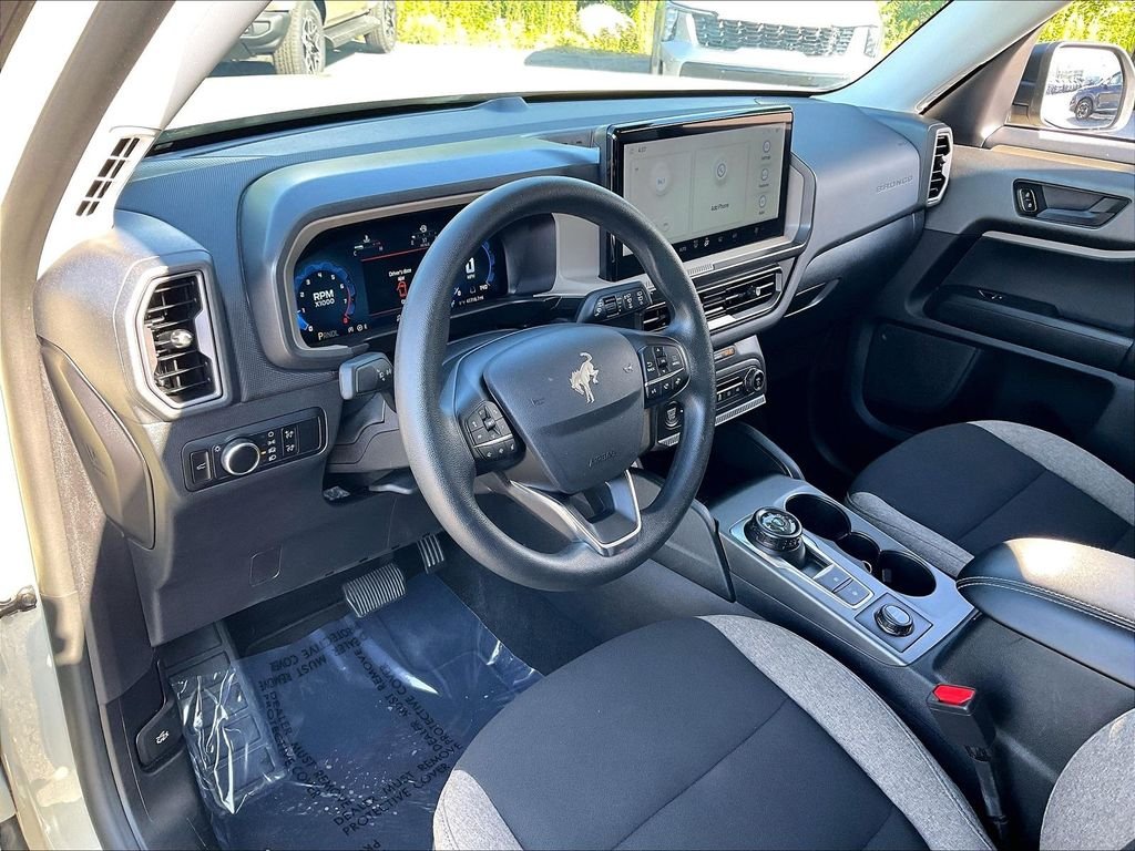 Used 2025 Desert Sand Ford Big Bend image 8