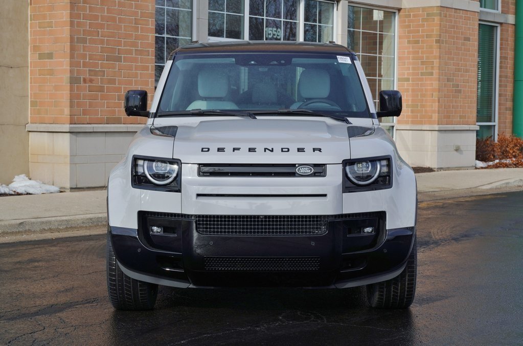 2026 LAND ROVER DEFENDER - Image 2