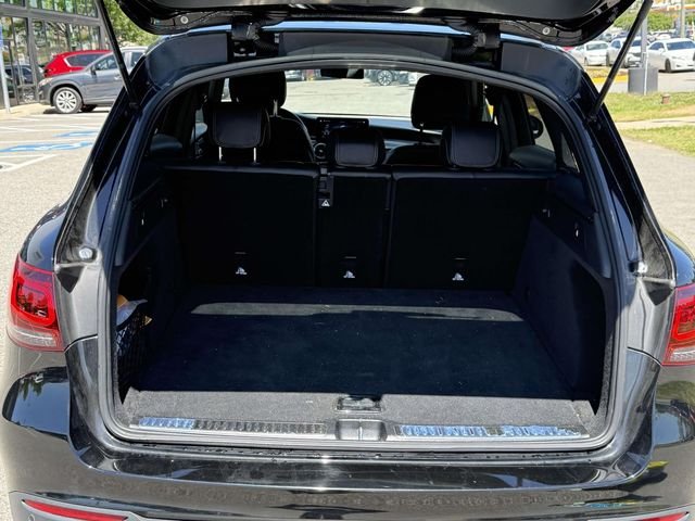 Used 2022  Mercedes-Benz GLC 300 image 11