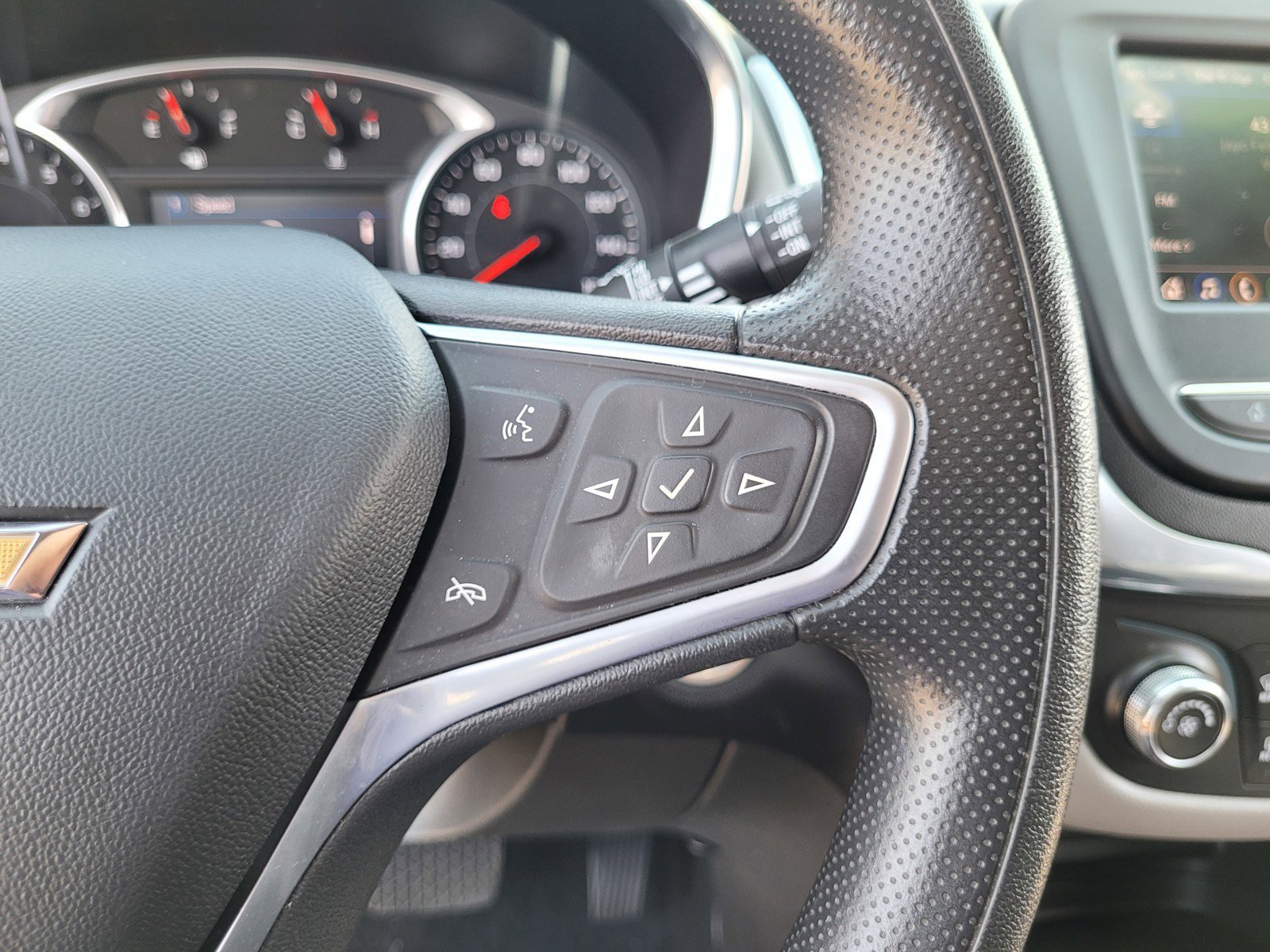 2022 Chevrolet Equinox LT - Photo 23