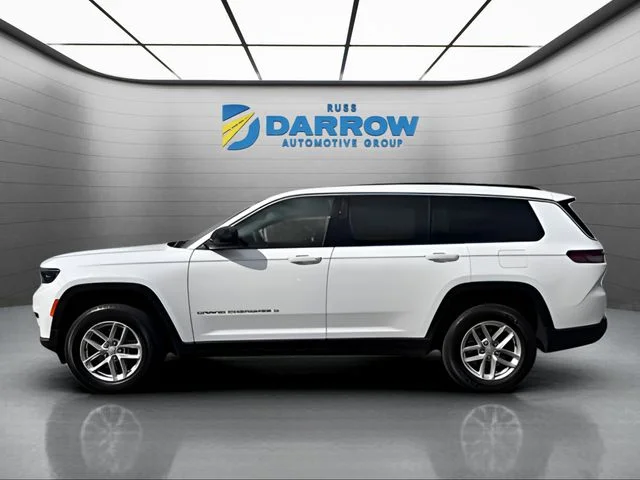Used 2024 White Jeep Laredo image 2