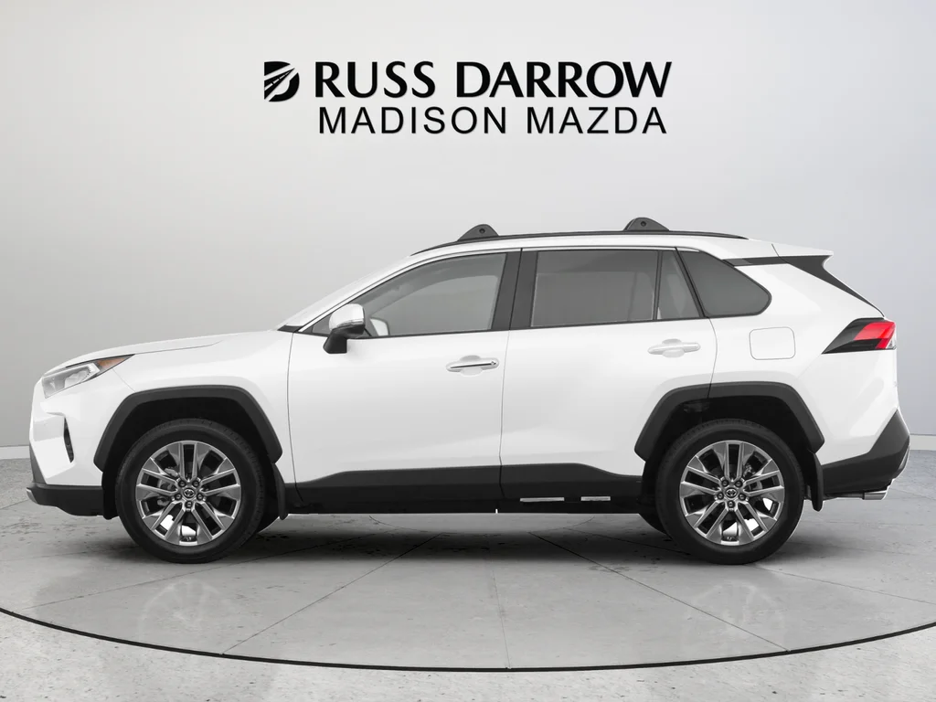 Used 2020 White Toyota LE image 2