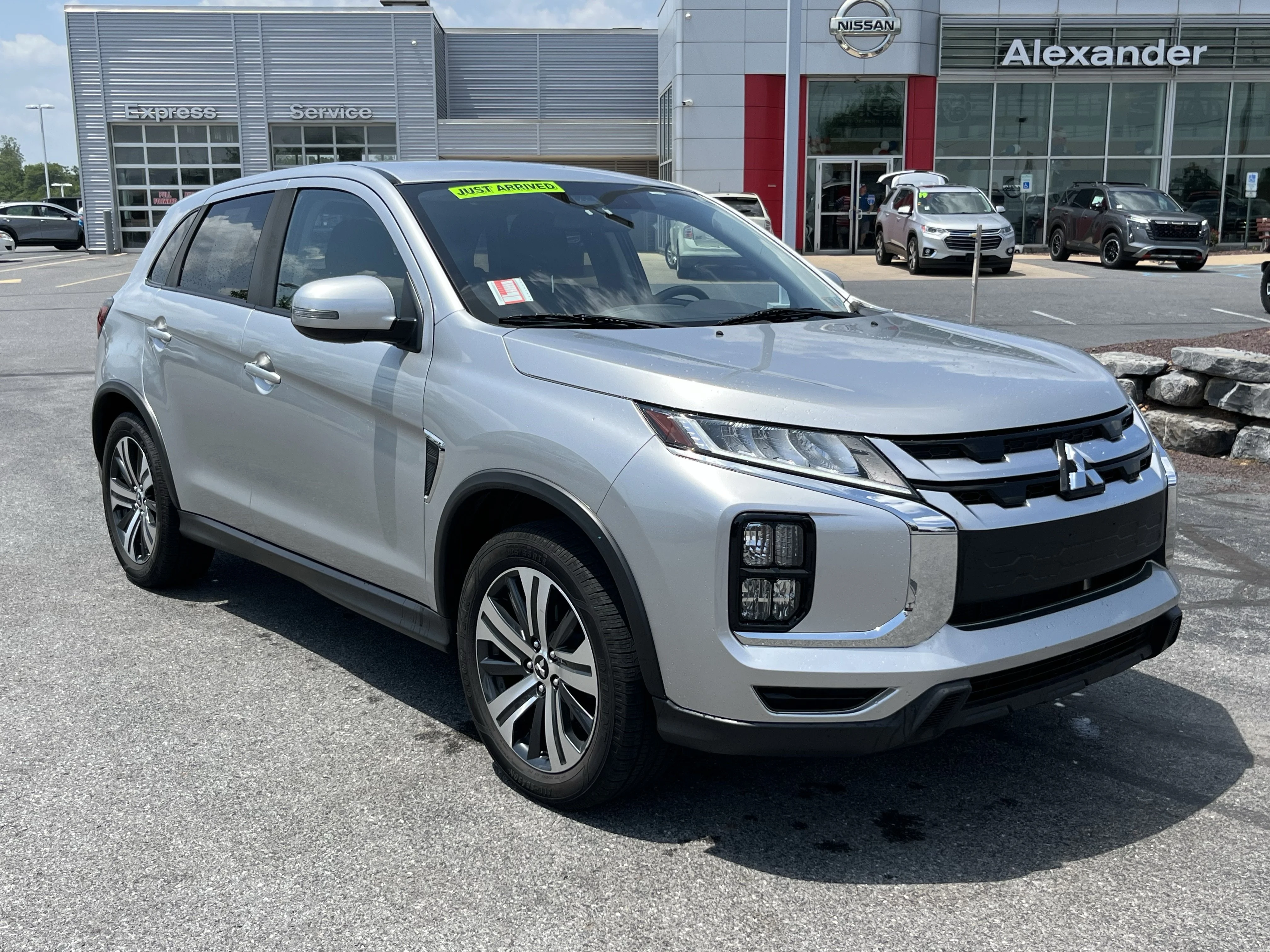 Used 2020 Alloy Silver Metallic Mitsubishi  image 1