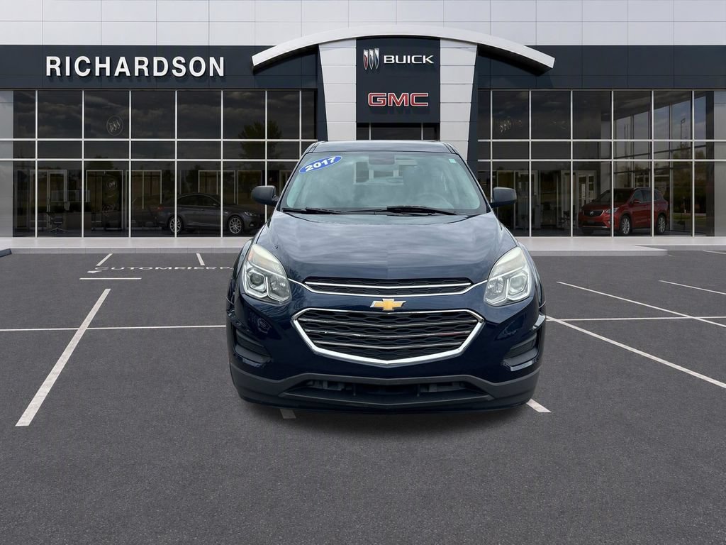 2017 Chevrolet Equinox LS - Photo 10