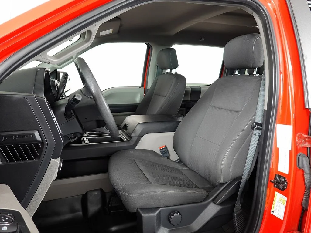 Used 2018 Red Ford XL image 11