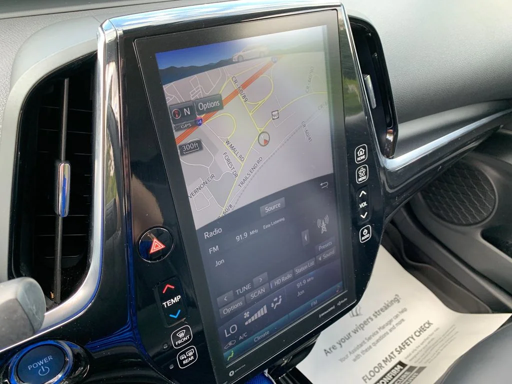 Used 2022 Gray Toyota XLE image 21