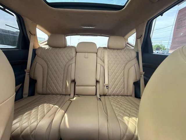 Used 2021 White Genesis 3.5T image 22