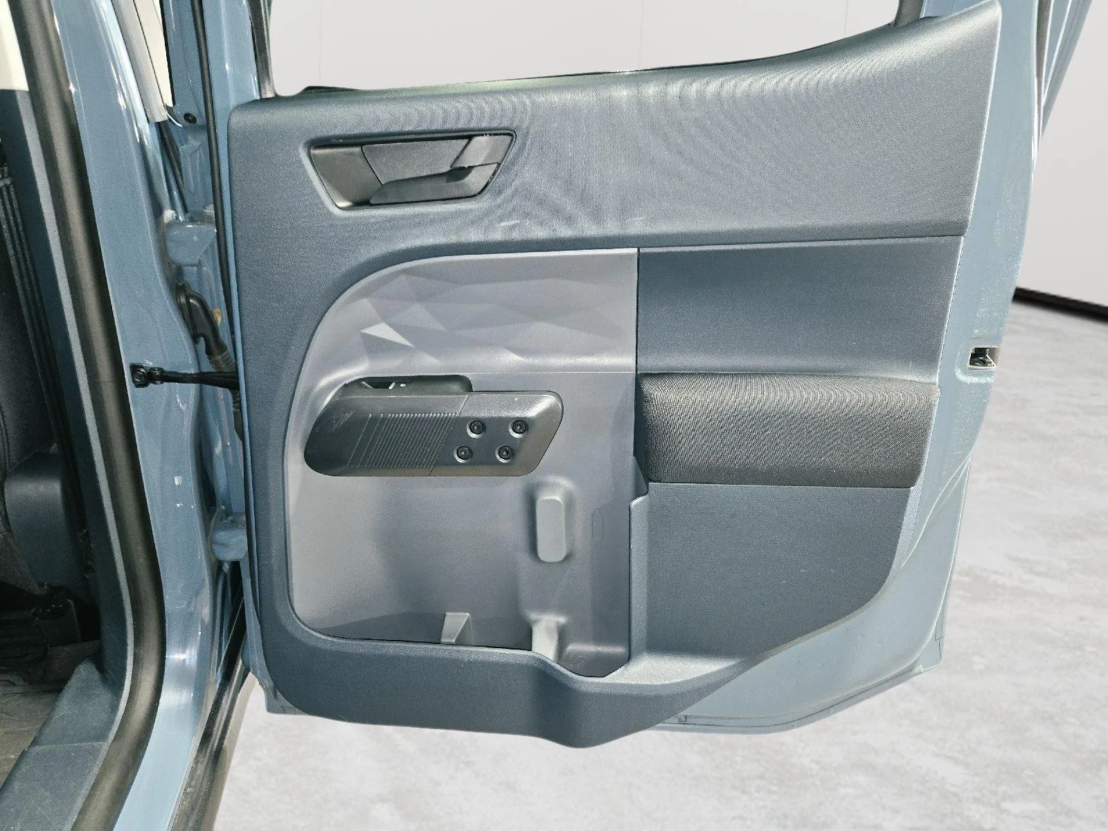 Used 2023 Area 51 Ford XL image 38