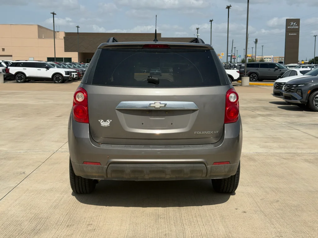 Used 2010 Mocha Steel Metallic Chevrolet LT w/2LT image 5