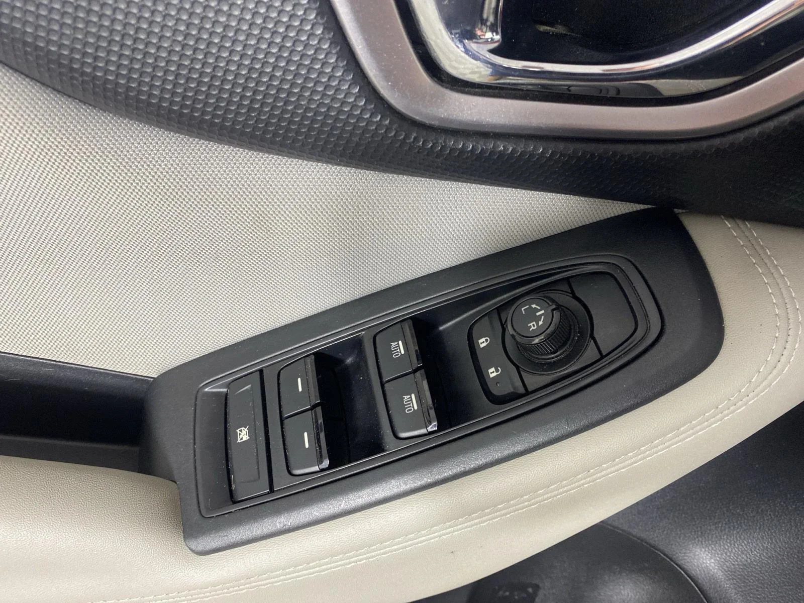 Used 2022 Crimson Red Pearl Subaru Premium image 15