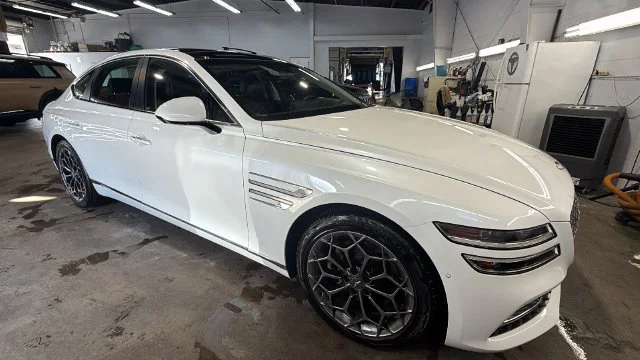 Used 2021 White Genesis 2.5T image 7