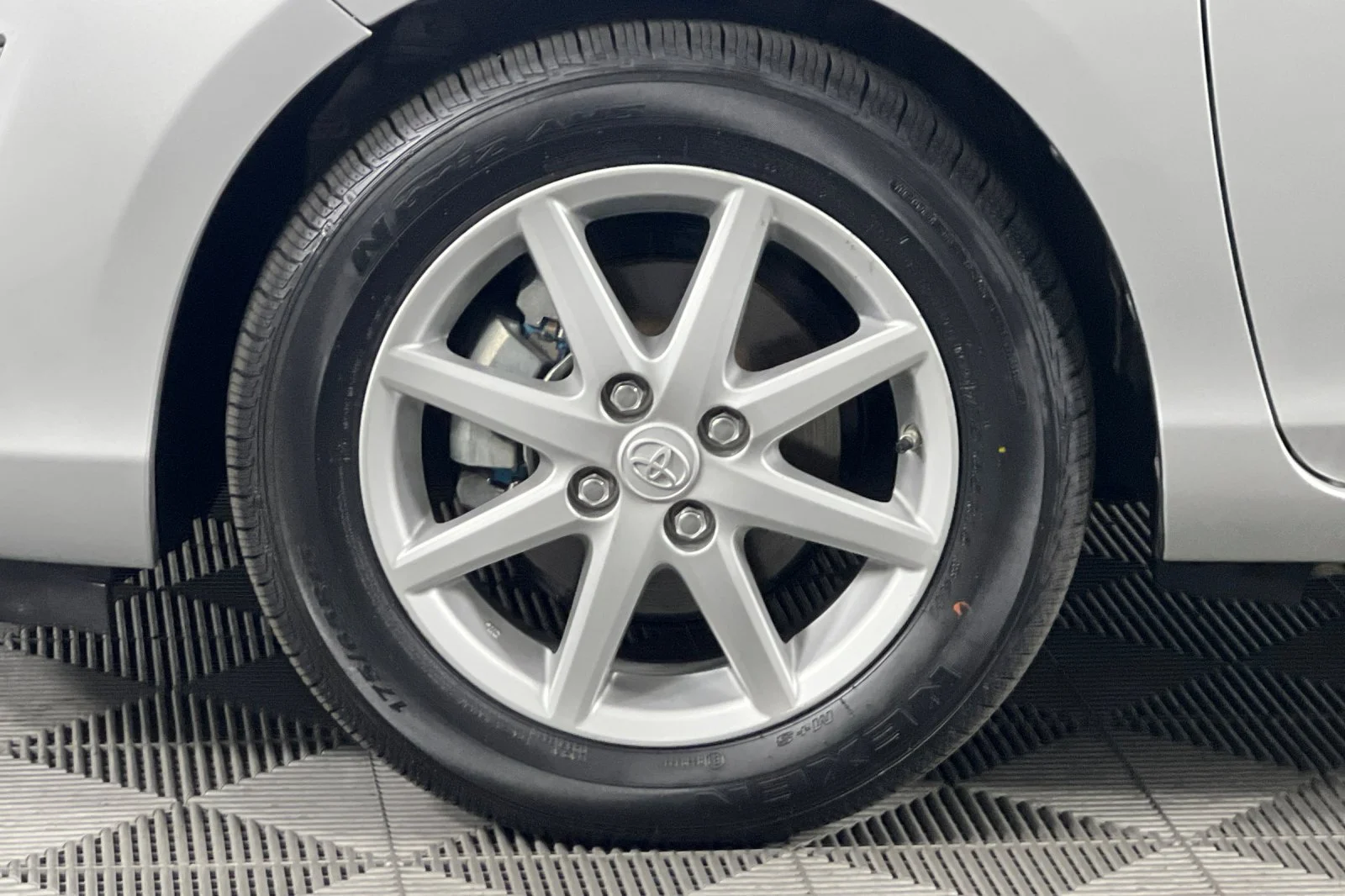 Used 2016 Classic Silver Metallic Toyota Four image 31