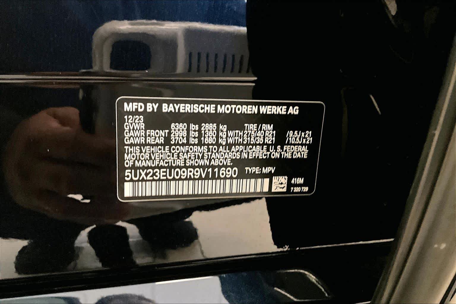 Used 2024 Carbon Black Metallic BMW xDrive40i image 31