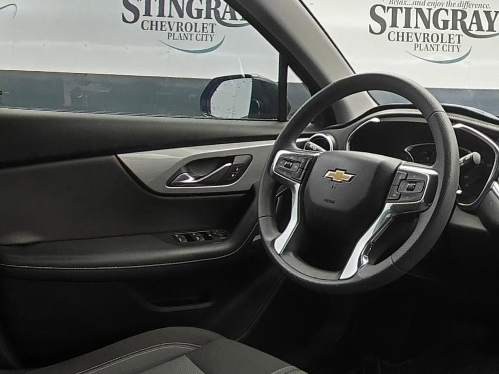 Used 2023 Black Chevrolet 2LT image 9