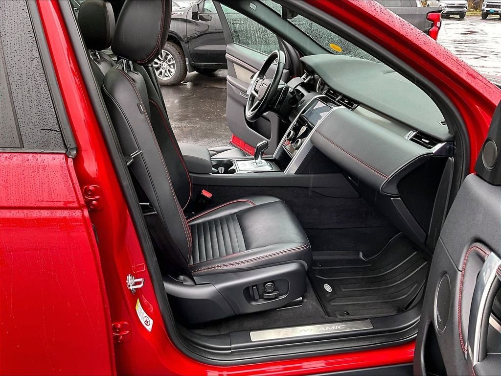 Used 2023 Red Land Rover SE R-Dynamic image 11